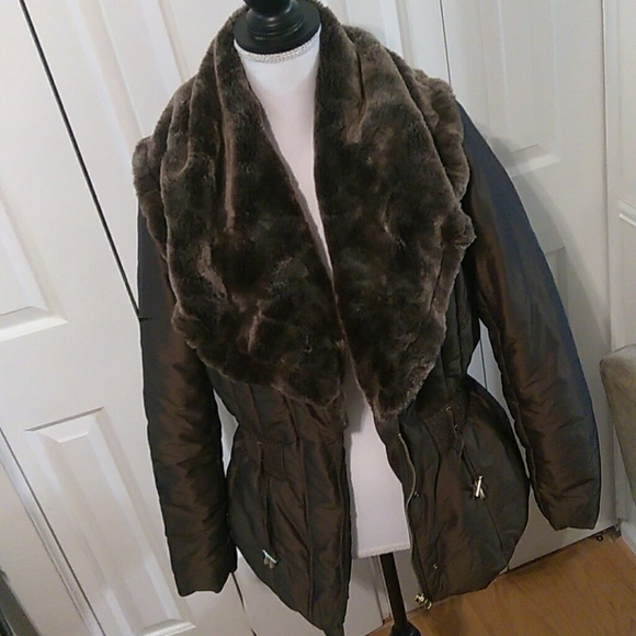 Zara Jackets & Blazers - Zara Puffer Jacket